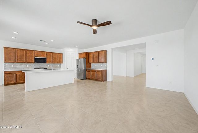 33259 N Zinfandel Street, San Tan Valley, AZ 85143