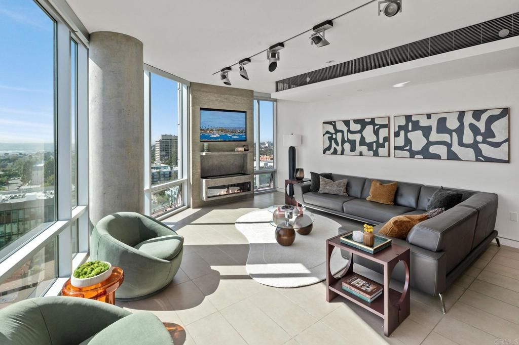 3415 6th Avenue 14, San Diego, CA 92103