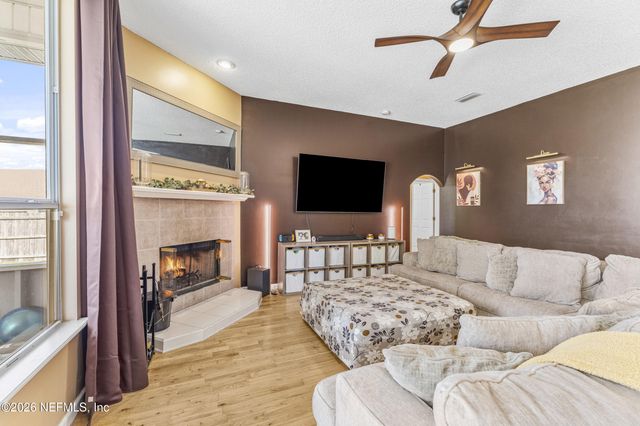 3910 SELIG Court, Middleburg, FL 32068