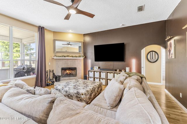 3910 SELIG Court, Middleburg, FL 32068