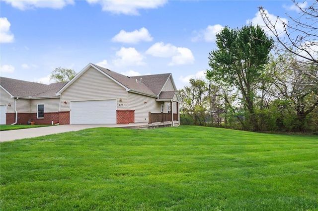 204 Crimson Avenue, Baldwin City, KS 66006