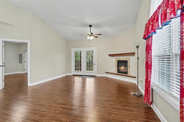 204 Crimson Avenue, Baldwin City, KS 66006