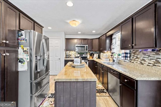 916 Marshall Fuller Road, Dallas, GA 30157