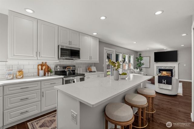 6623 29th Street Ct NW, Gig Harbor, WA 98335