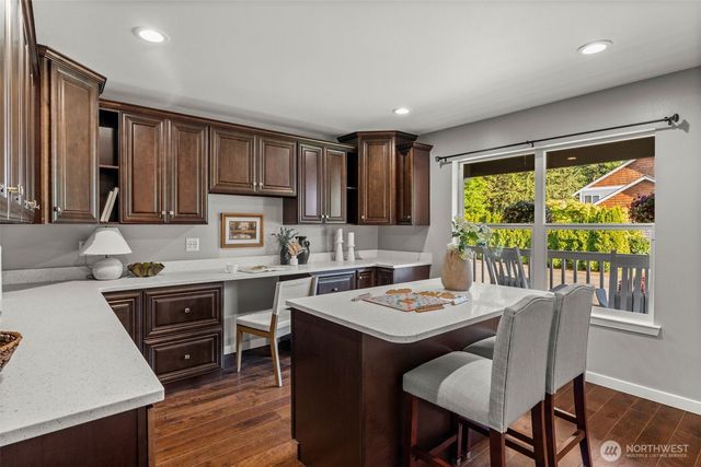 6623 29th Street Ct NW, Gig Harbor, WA 98335