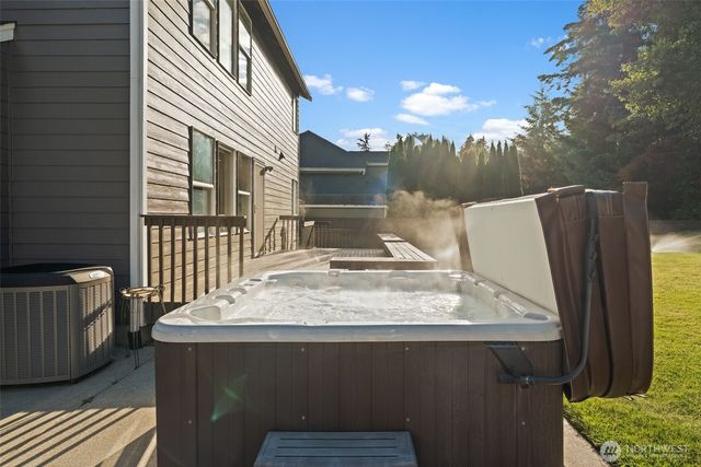 6623 29th Street Ct NW, Gig Harbor, WA 98335