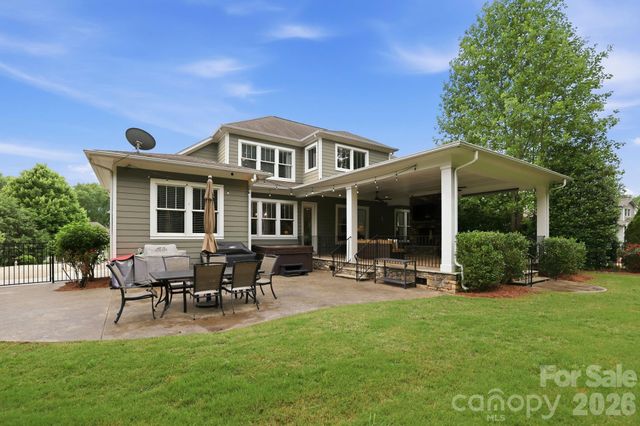 1077 Wessington Manor Lane, Fort Mill, SC 29715