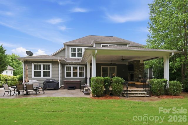 1077 Wessington Manor Lane, Fort Mill, SC 29715