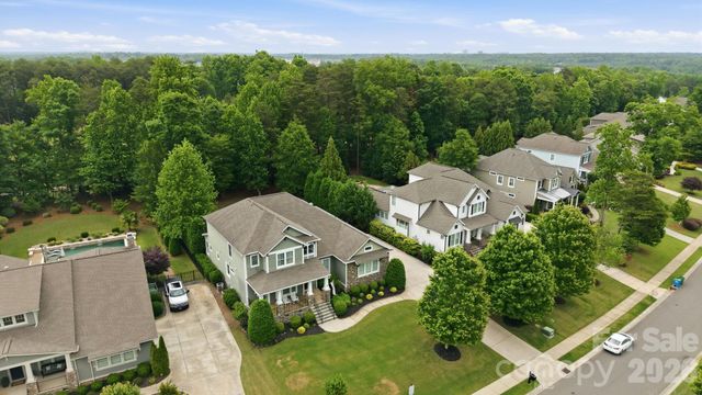 1077 Wessington Manor Lane, Fort Mill, SC 29715