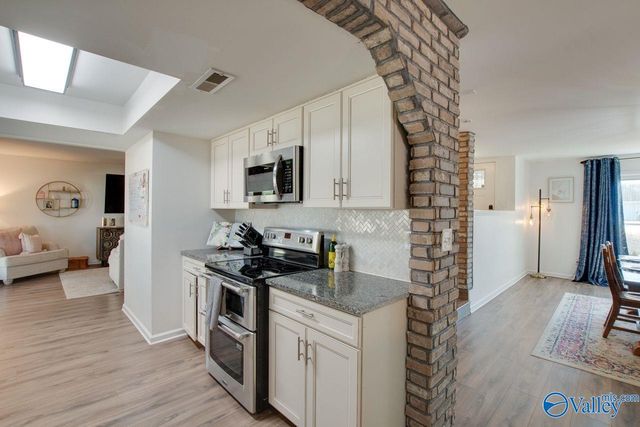 2013 Wrenwood Drive, Huntsville, AL 35803