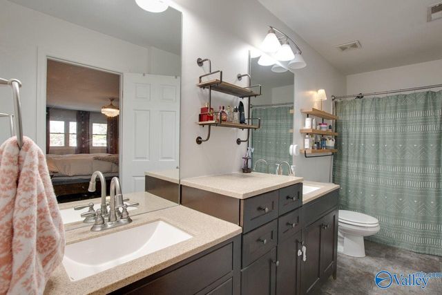 2013 Wrenwood Drive, Huntsville, AL 35803