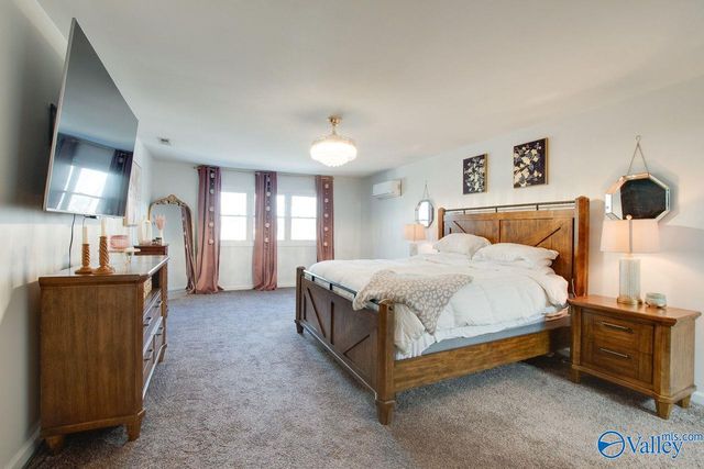 2013 Wrenwood Drive, Huntsville, AL 35803