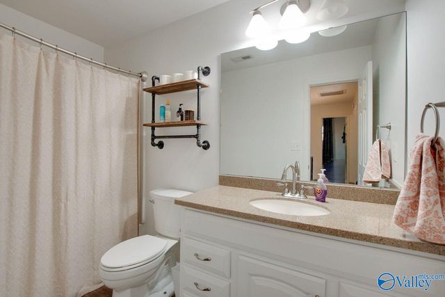 2013 Wrenwood Drive, Huntsville, AL 35803