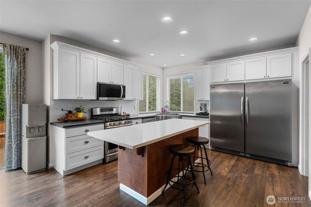 8206 70th Avenue Ct E, Puyallup, WA 98371