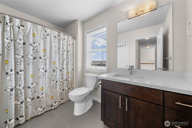 8206 70th Avenue Ct E, Puyallup, WA 98371