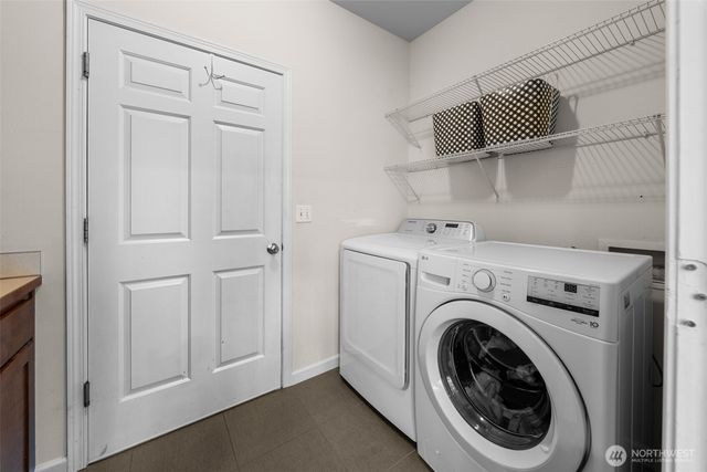 8206 70th Avenue Ct E, Puyallup, WA 98371