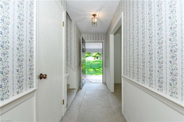 1823 Pope Lane, Kernersville, NC 27284