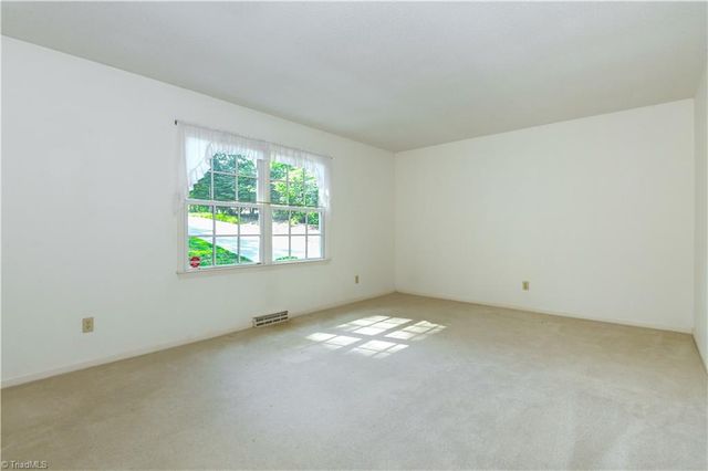 1823 Pope Lane, Kernersville, NC 27284