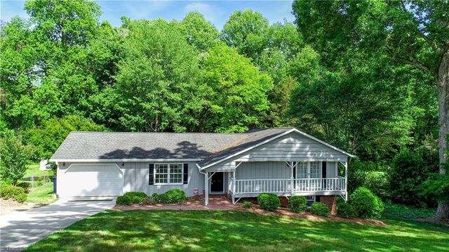 1823 Pope Lane, Kernersville, NC 27284