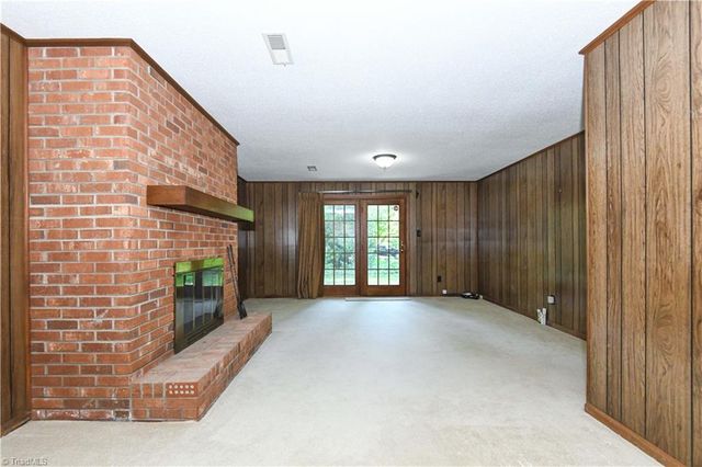 1823 Pope Lane, Kernersville, NC 27284