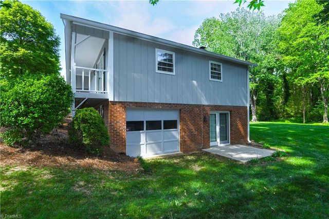 1823 Pope Lane, Kernersville, NC 27284