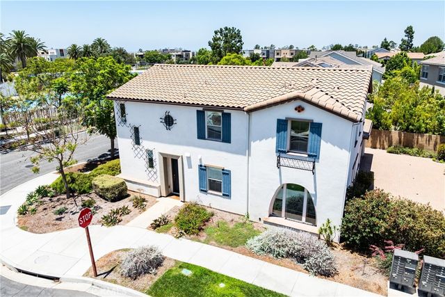159 Newington, Irvine, CA 92618