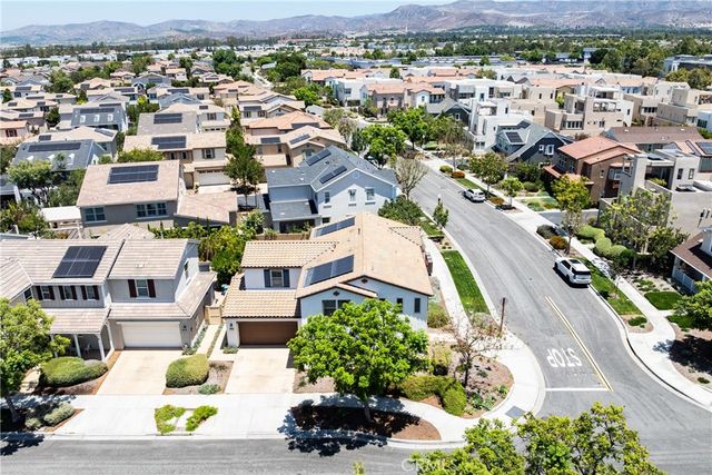 159 Newington, Irvine, CA 92618