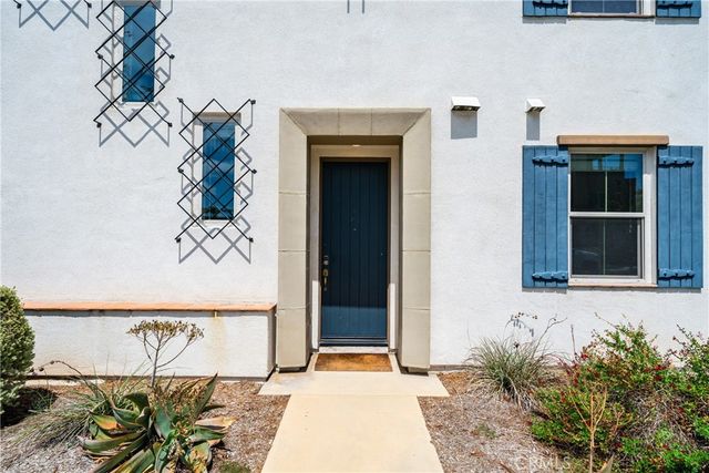 159 Newington, Irvine, CA 92618