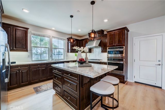 159 Newington, Irvine, CA 92618