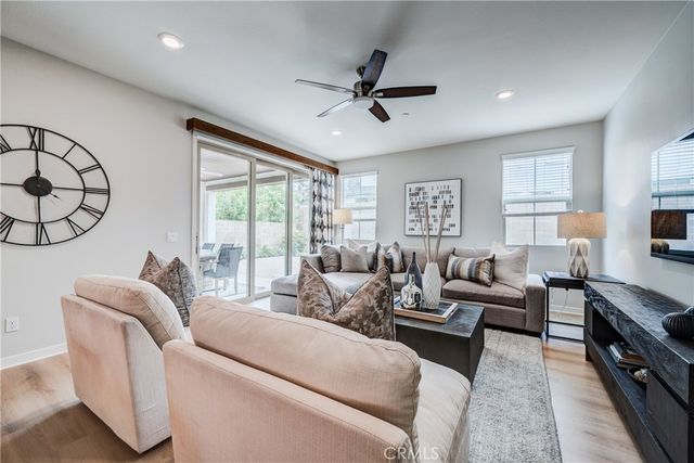 159 Newington, Irvine, CA 92618