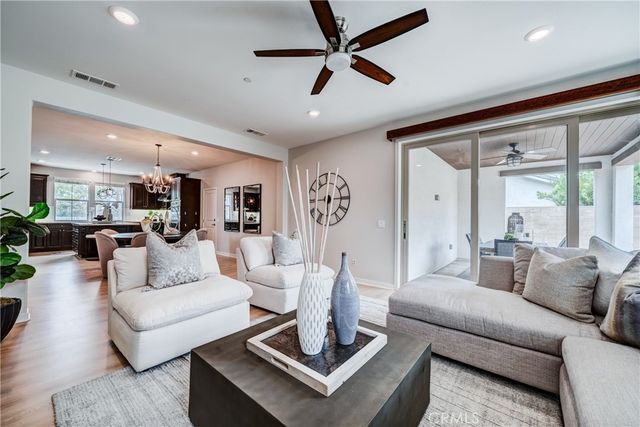 159 Newington, Irvine, CA 92618