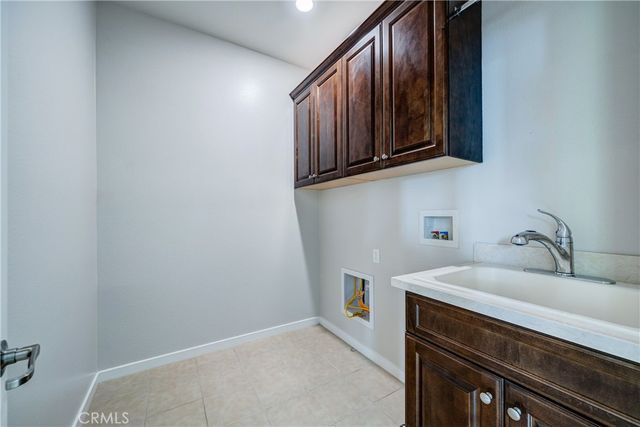 159 Newington, Irvine, CA 92618