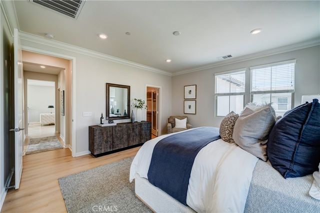 159 Newington, Irvine, CA 92618