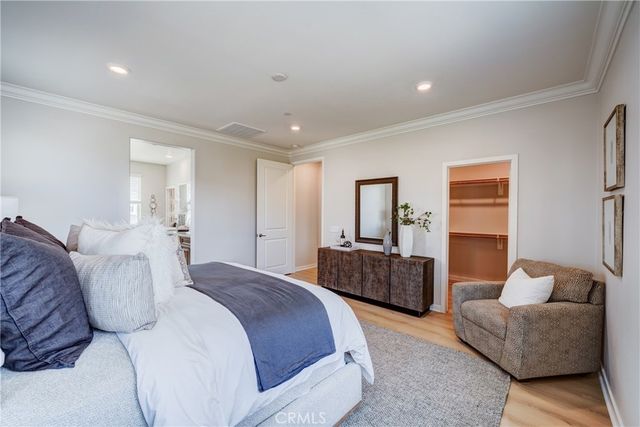 159 Newington, Irvine, CA 92618