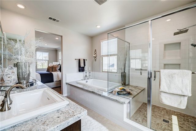 159 Newington, Irvine, CA 92618