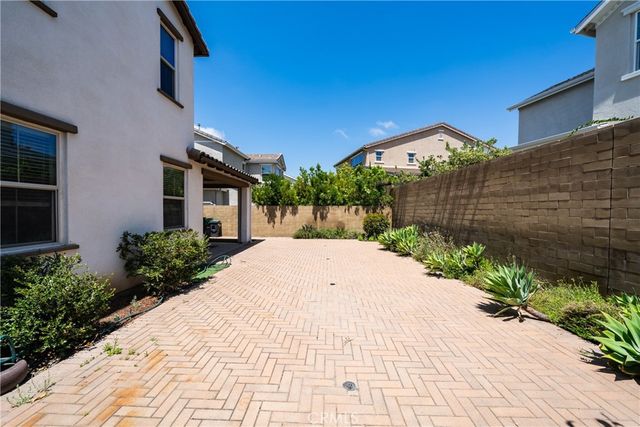159 Newington, Irvine, CA 92618