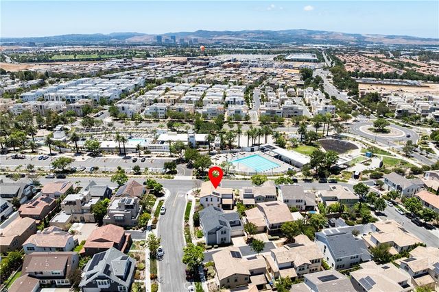 159 Newington, Irvine, CA 92618