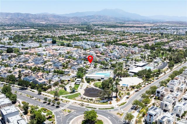 159 Newington, Irvine, CA 92618