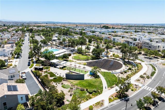 159 Newington, Irvine, CA 92618