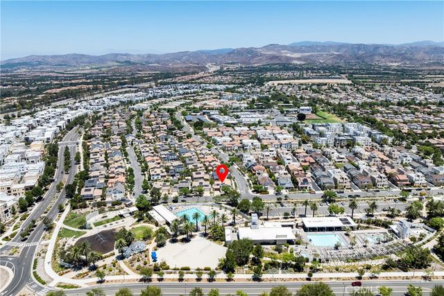 159 Newington, Irvine, CA 92618
