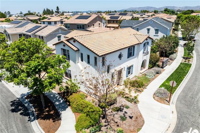 159 Newington, Irvine, CA 92618