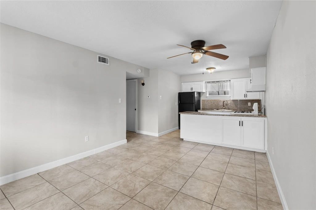 2819 Berry Street 4, Houston, TX 77004