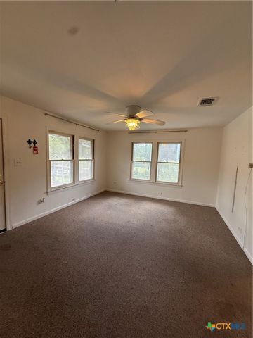 342 S Market Street, New Braunfels, TX 78130