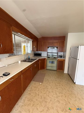 342 S Market Street, New Braunfels, TX 78130