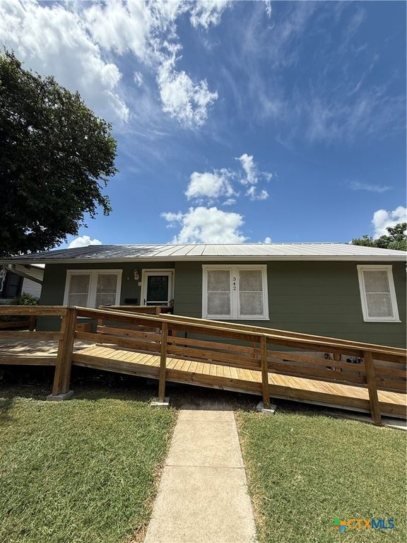 342 S Market Street, New Braunfels, TX 78130