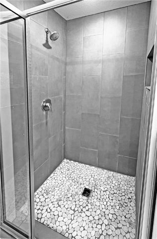 905 W Carley Drive, Siloam Springs, AR 72761