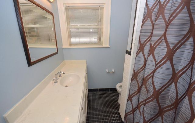 3027 Amherst Street, West University Place, TX 77005
