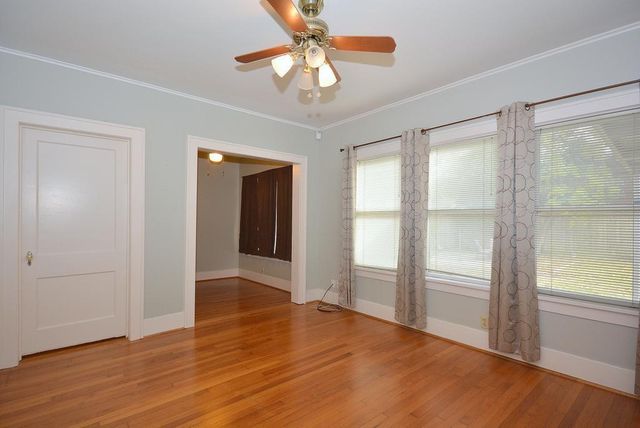 3027 Amherst Street, West University Place, TX 77005