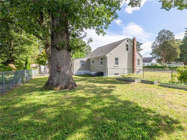 73 Salix Street, Warwick, RI 02889