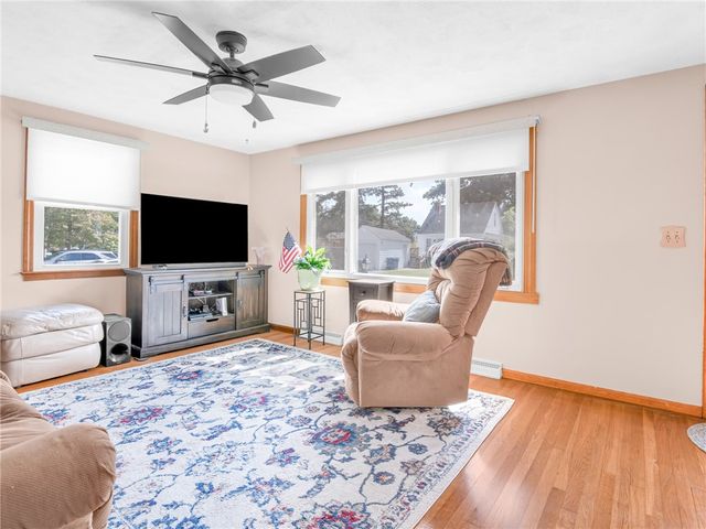73 Salix Street, Warwick, RI 02889